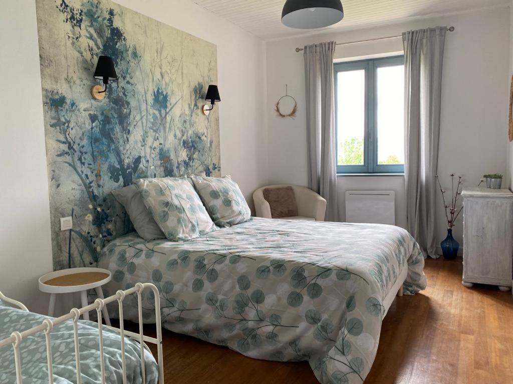 Maison Sur Cour Courzieu Bagian luar foto