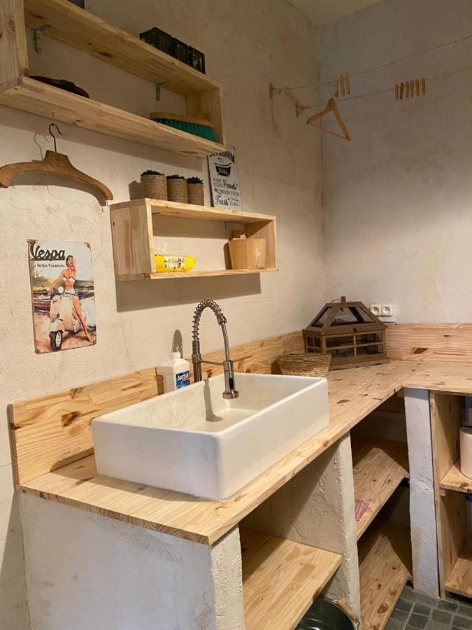 Maison Sur Cour Courzieu Bagian luar foto